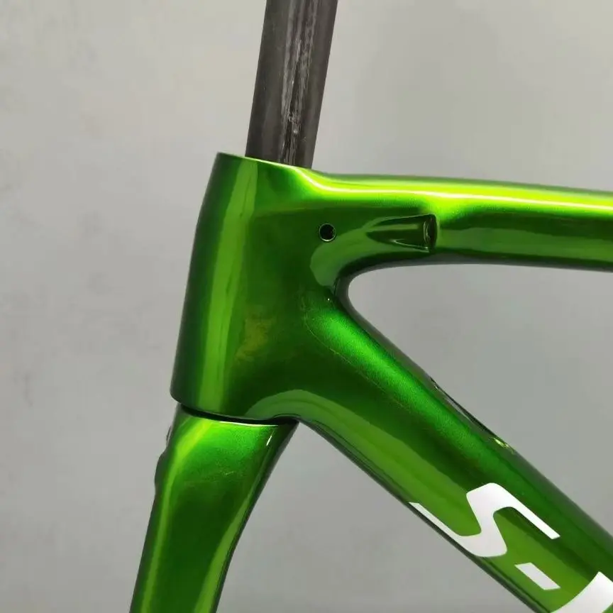 

SL6 Road Bike Frame Green V Brake T1100 Carbon Fiber Frame Bicycle Frame Fit Di2 Made in Taiwan