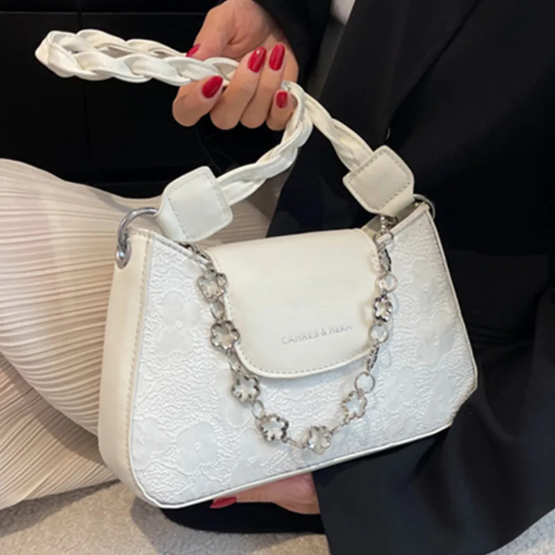 

Женская сумка через плечо на цепочке, новая простая тканевая сумка на плечо, стильные маленькие сумки с клапаном, женская сумка-мессенджер с...