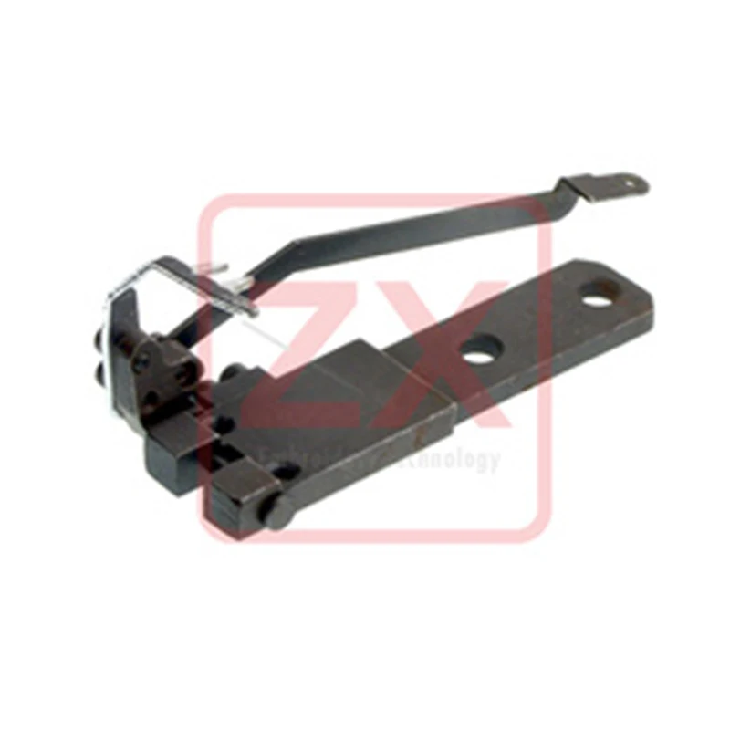

PICKER ASSY C040202 Embroidery Machine Parts C040202=C04021