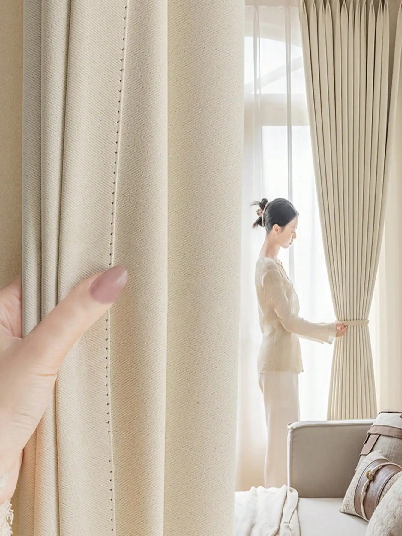 Светонепроницаемые занавески сплошного цвета в современном простом стиле