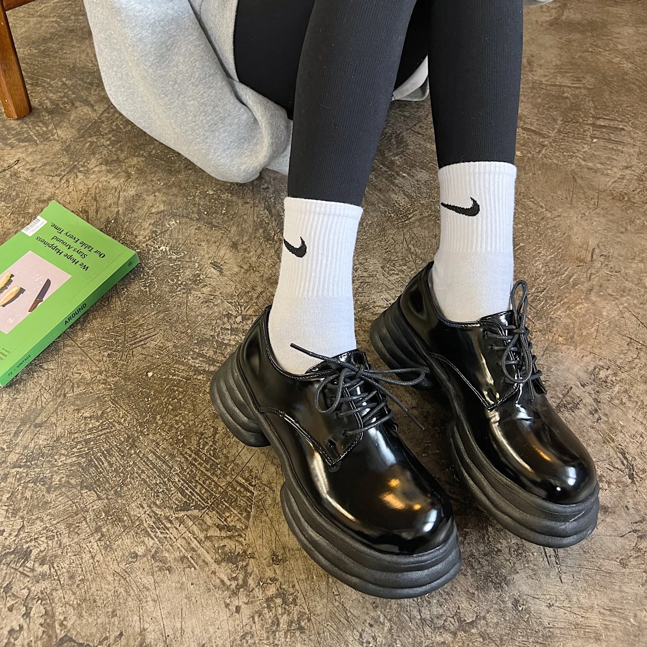 DOGHC 2022 NEW Platform Shoes Women Patent Leather Genuine Cow Leather Lace-Up Square Toe Ladies Mid heel Shoes