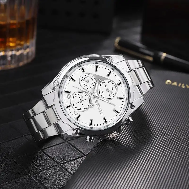 Роскошные элитные модные часы из сплава с большим циферблатом и тремя глазами