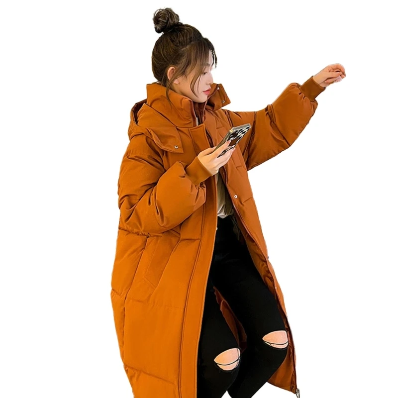 Рисунок 5 - Женский длинный пуховик с капюшоном