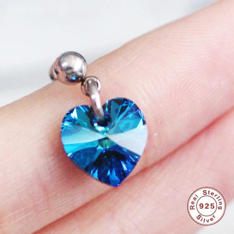 

Женские серьги-гвоздики из серебра 925 пробы с синим кристаллом