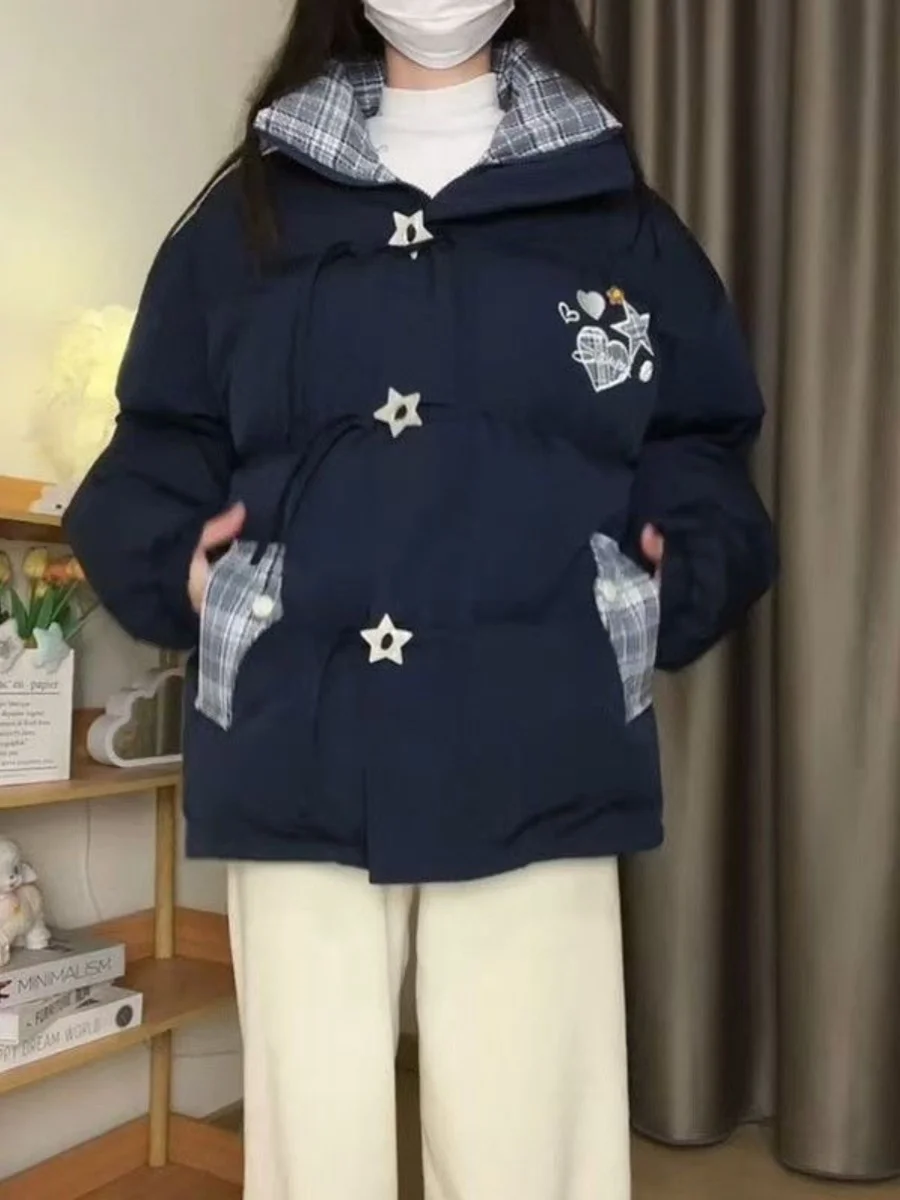 Плюс размер Темно-синяя куртка с вышитым воротником-стойкой на хлопковой