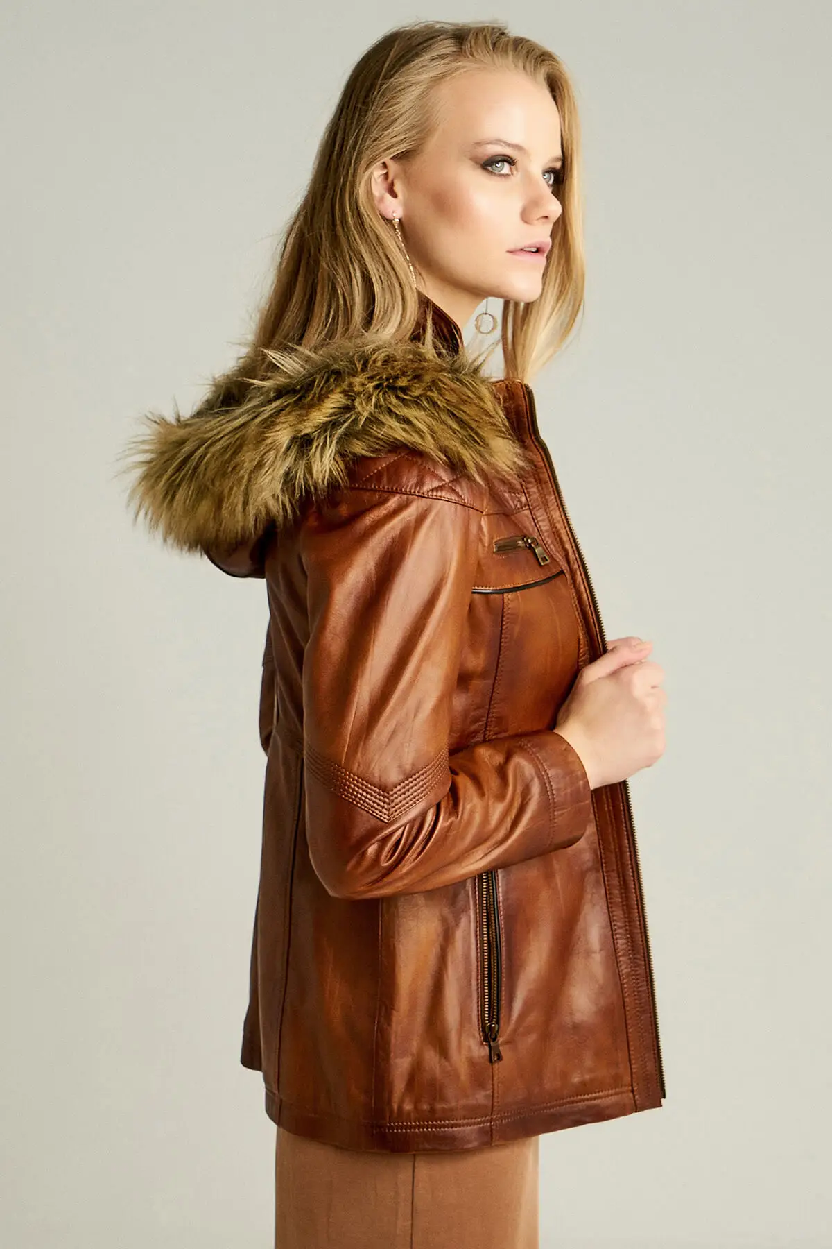 Camel genuine leather women hooded overcoat real sheepskin sports jacket autumn winter season clothing new fashion clothing collar