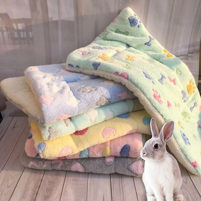 

Thicken Fleece Pet Blanket Paw Print Pet Sofa Cushion Warm Soft Cat Dog Cover Blanket Home Washable Dog Bed Mat for All Seasons