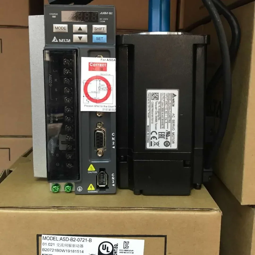 Двигатель постоянного тока и привод ASD-B2-0721-B ECMA-C20807RS с кабелем длиной 5 м.