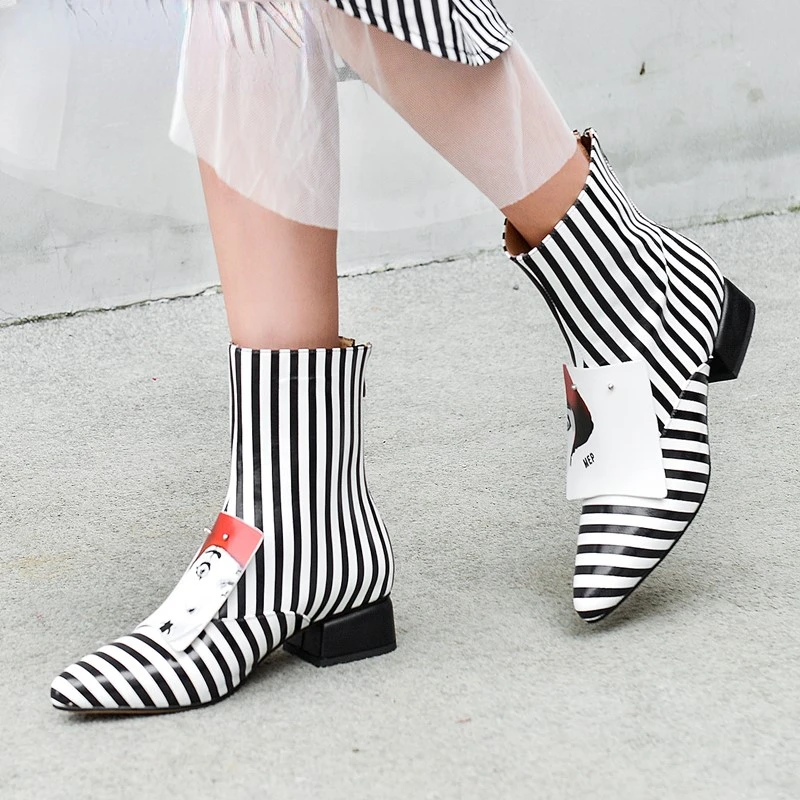 

2022 женская обувь, Зимние новые модные кожаные ботильоны с острым носком, женские ботинки на среднем каблуке, большие размеры, женские ботинк...