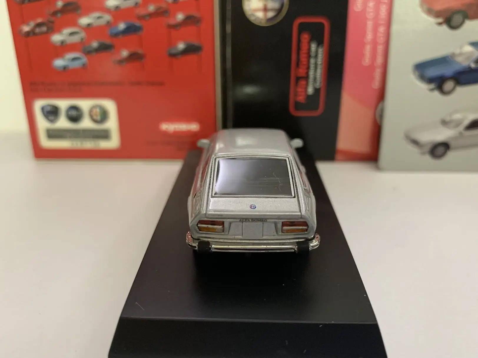 KYOSHO1/64 Alfa Romeo Alfetta GTV Коллекция литых под давлением сплавов декоративная модель