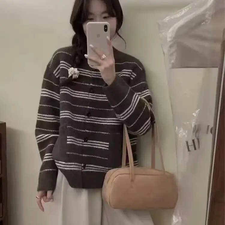 Вязаный кардиган в полоску женский осенне-зимний новый однобортный свободный