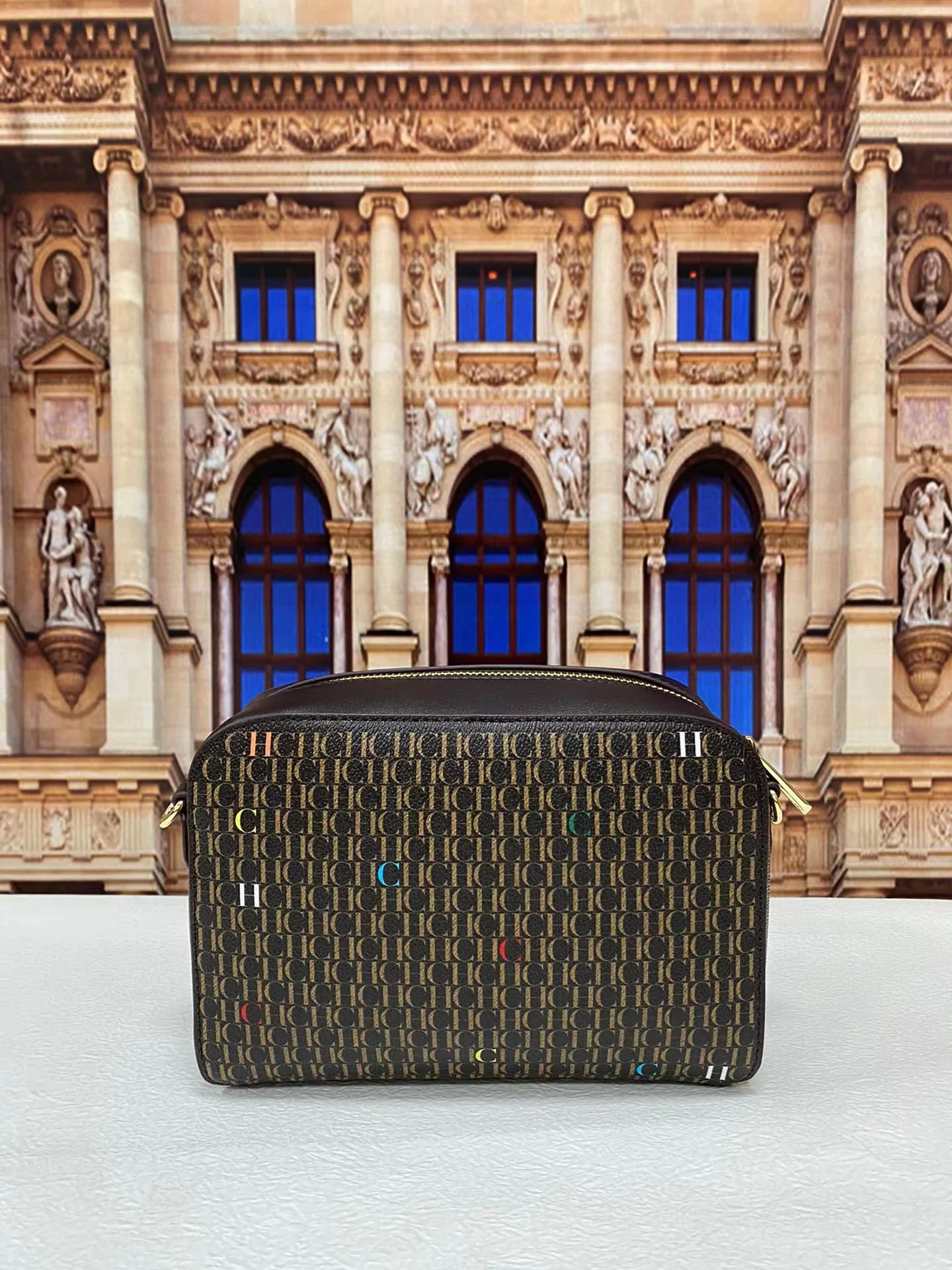 

CILMI HARVILL CHHC 2022 Hot Selling Women's Square Bag Small Portable Leather Material Multicolor Choice Metal Zipper High-end