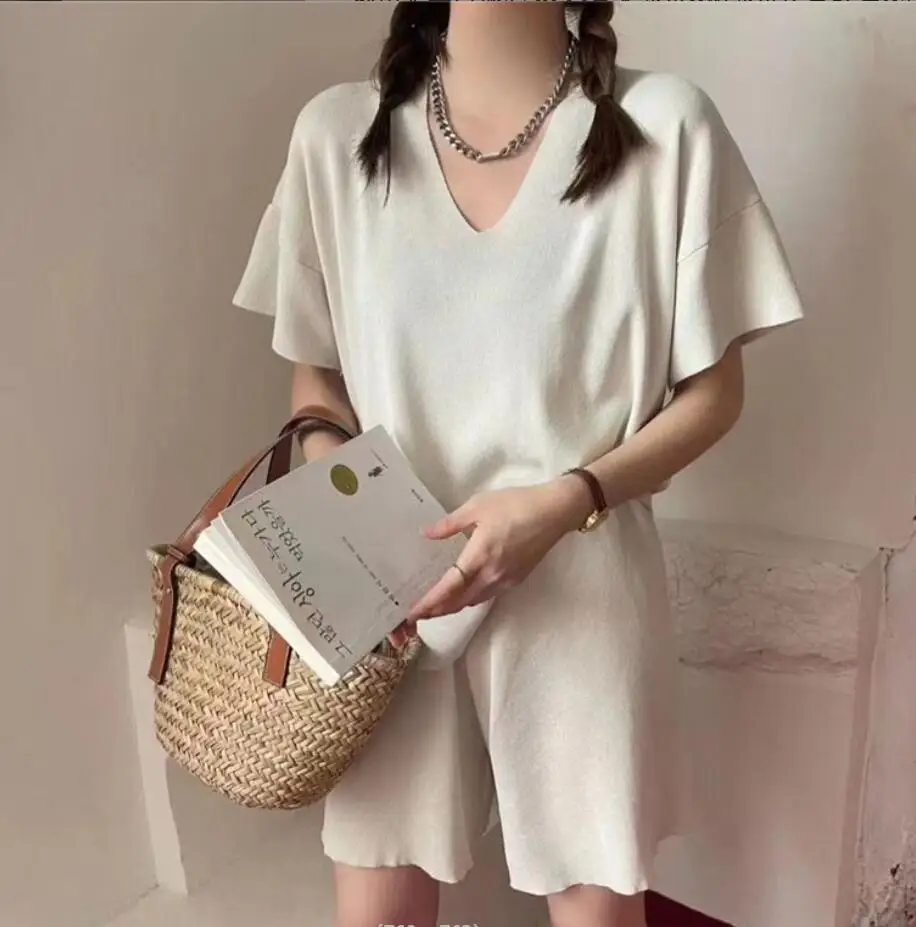 

Винтажный женский комплект одежды, летняя вязаная футболка с V-образным вырезом + шорты с широкими штанинами, повседневный свободный комплект из 2 предметов, женский спортивный костюм