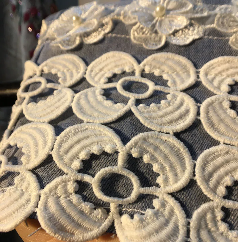 Hem Stitching Crochet Lace Flower Slimming Stretch Jeans Female 2023 Summer New Light Blue Jeans Women High Waisted Jeans