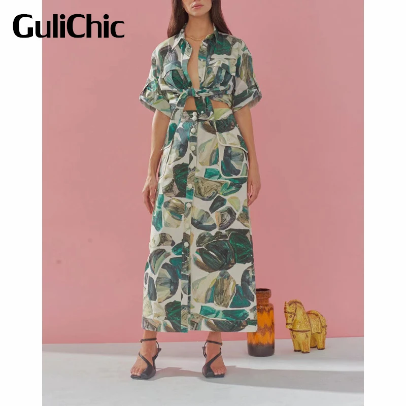 

8.2 GuliChic Women Vintage Print Pattern Blouse Or Split Long Skirt Set