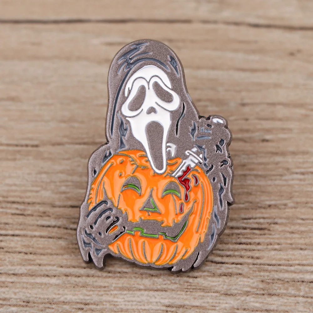 

BG1984 Horror Movie Scream Enamel Pins Funny Anime Brooch Bag Clothes Lapel Pin Cartoon Badge Movie Jewelry Gift For Fans
