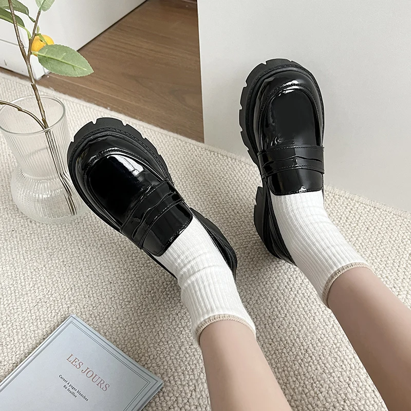 Women's shoes 2022 spring and autumn British style punk platform shoes slip-on loafers fashion small leather shoes women Square