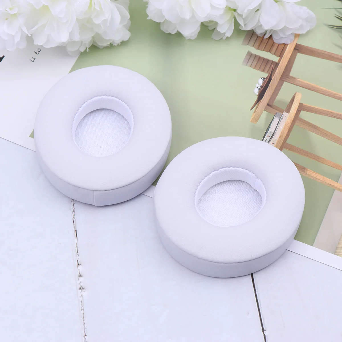 

2PCS Replacement Ear Pads Wireless Headphone Covers Headset Pads Sponge Earpads Cushions Compatible for 3 2 White