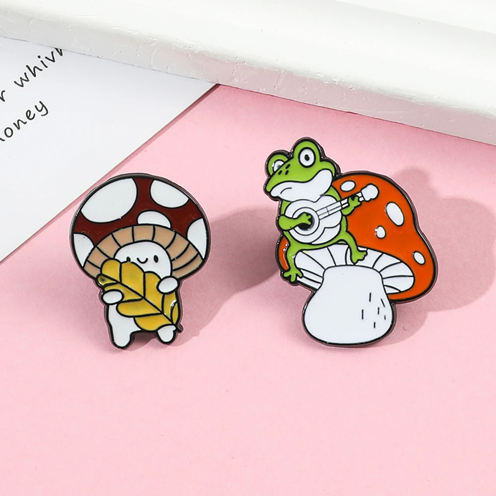 

Creative Frog Mushroom Metal Enamel Brooch Fun Cartoon Cute Mushroom Lapel Pin for Women Charms Jewelry Accessories Gift