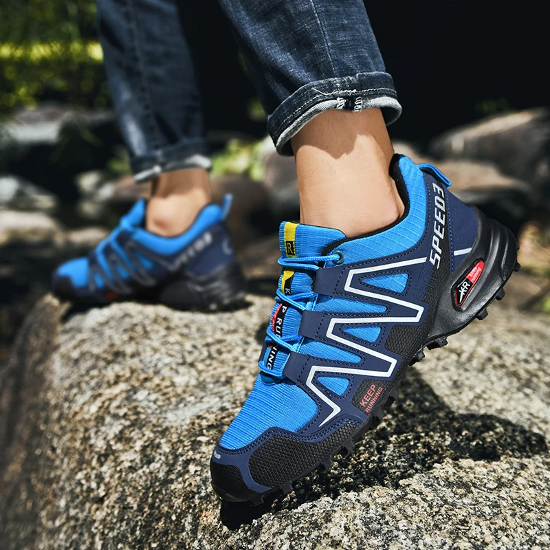 R.xjian New Hiking Shoes Men Outdoor Climbing Motorcycle Boots Breathable And Comfortable Anti-Skid Wear-Resistant Sports Sneake