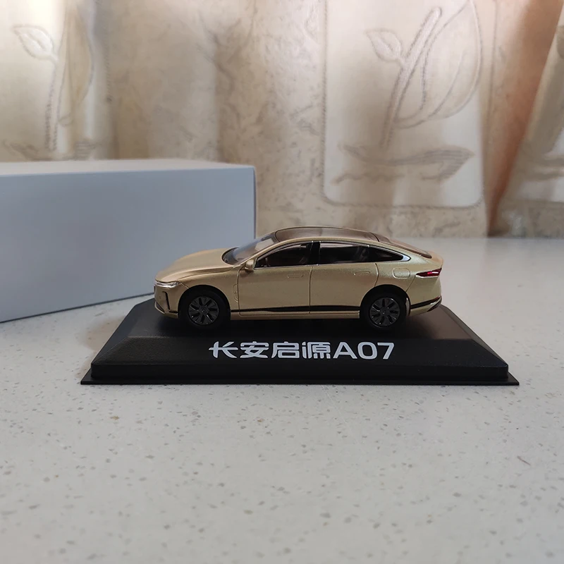 Масштаб 1:43 Changan A07 пластиковая модель автомобиля игрушки орнамент сувенирные