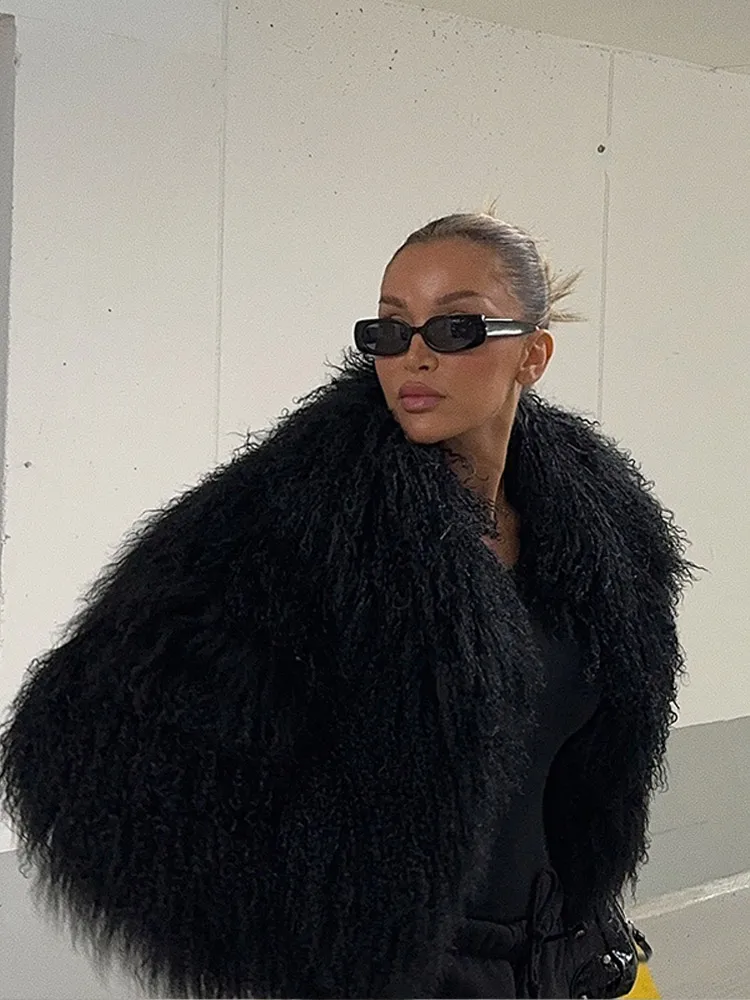 Женская куртка из искусственного меха