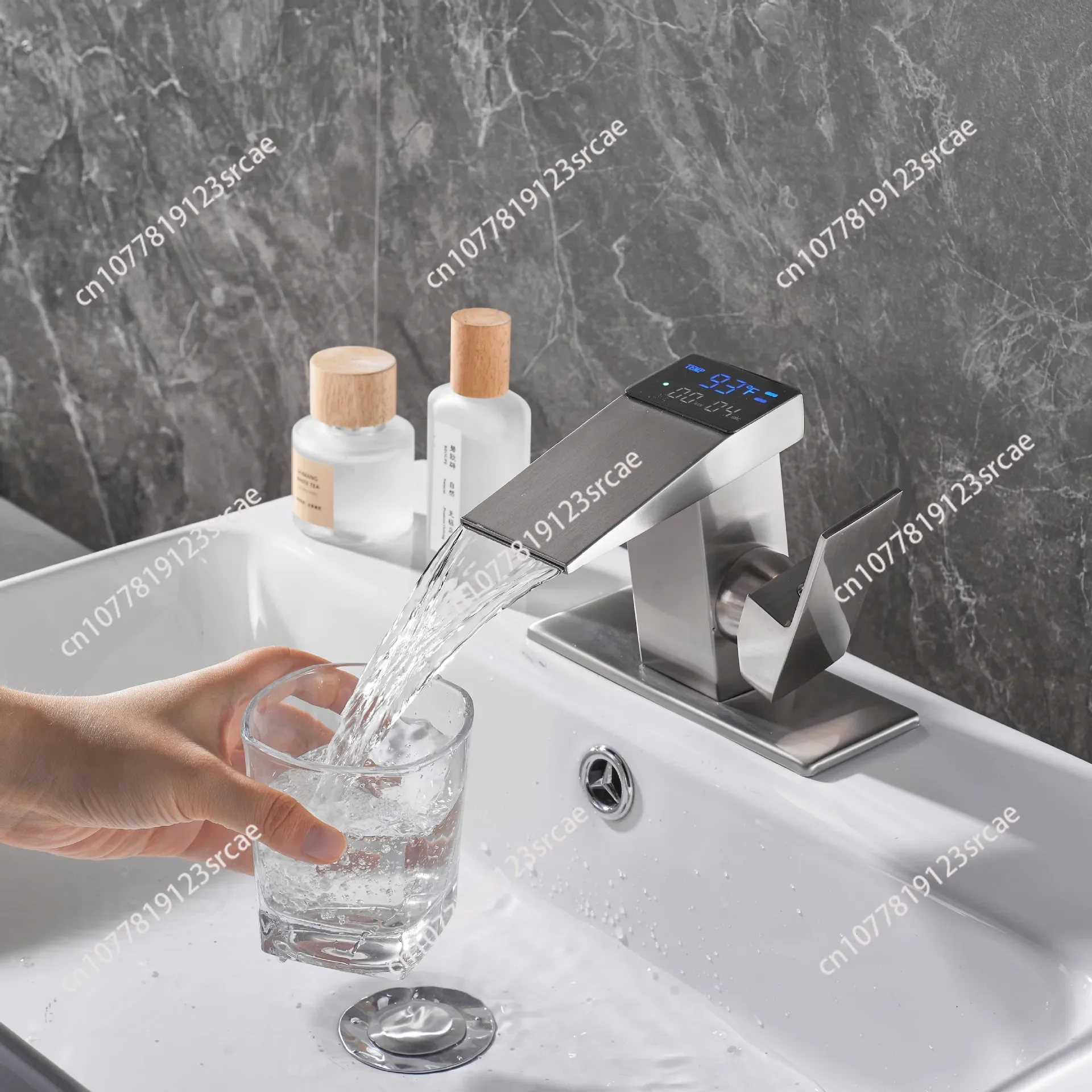 Умный цифровой дисплей смеситель для раковины температуры горячей и холодной