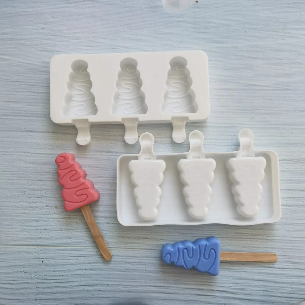 

Christmas Tree Ice Cream Silicone Mold Popsicle Ice Cube Tray Pudding Chocolate Mold Gifts Kitchen Tool Ice Maker