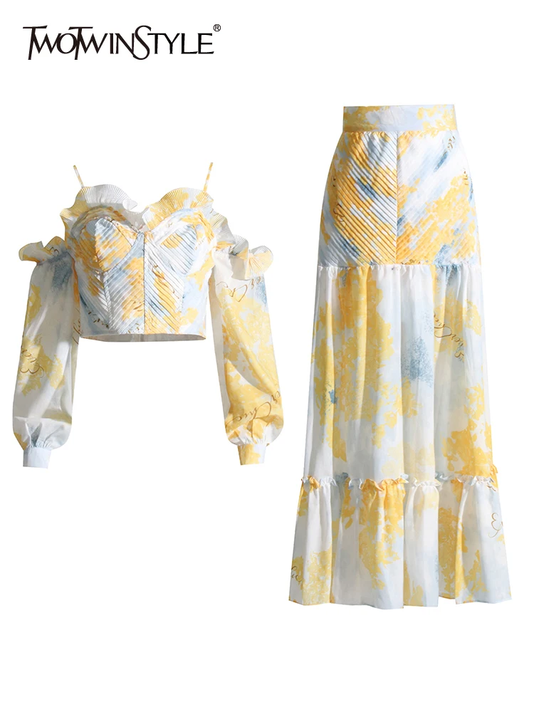 

Женский Повседневный костюм TWOTWINSTYLE, разноцветный комплект из двух предметов, топ с квадратным вырезом и длинными рукавами, трапециевидная юбка с высокой талией,