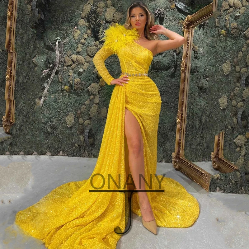

Yellow Feather Evening Dresses Geogeous Wedding Party Gowns Dropping Shipping Vestidos De Fiesta Abendkleider Robe Ball Stretch
