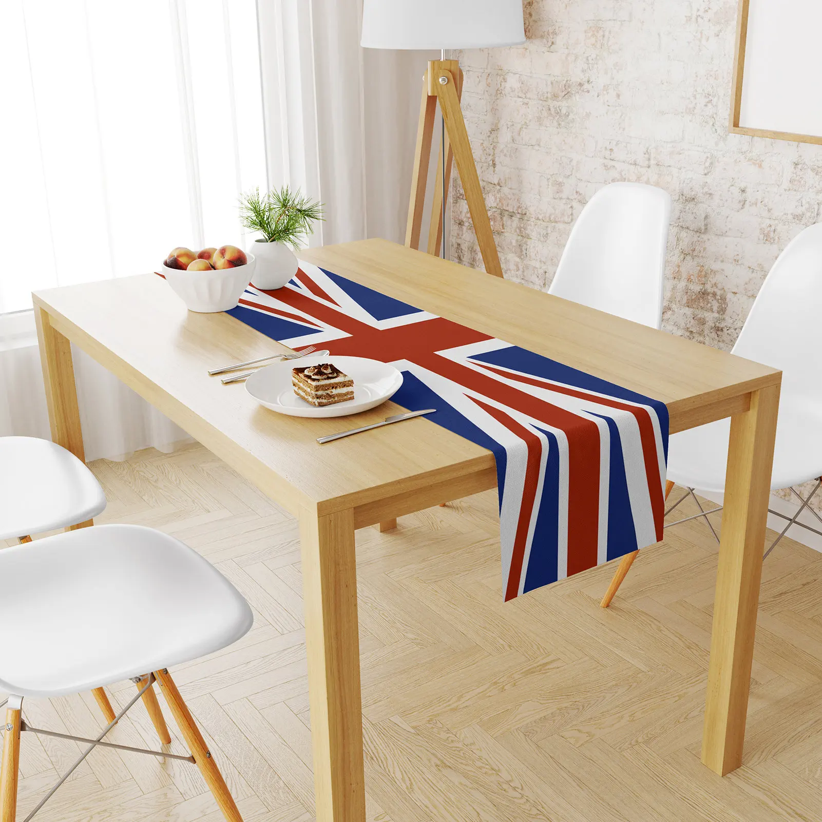 

Union Jack Flag Table Runner Heat Resistant Reusable Table Cover Home Decoration For Queen's Platinums Jubilee Party Christmas