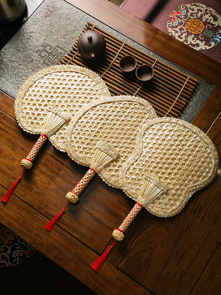 

Handmade DIY Bamboo Woven Fan Heart Shaped Summer Cooling Hand Fan Pure Handmade For Home Decoration decorative fan