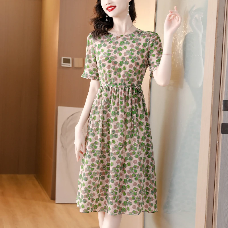 

Женское платье-трапеция с круглым вырезом и рукавом 2023