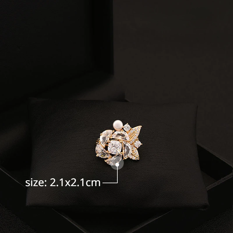 Rose Crystal Brooch Neckline Flower Small Collar Pin for Women Suit High-Grade Fashion Clothes Accessories Buckle Jewelry Gifts