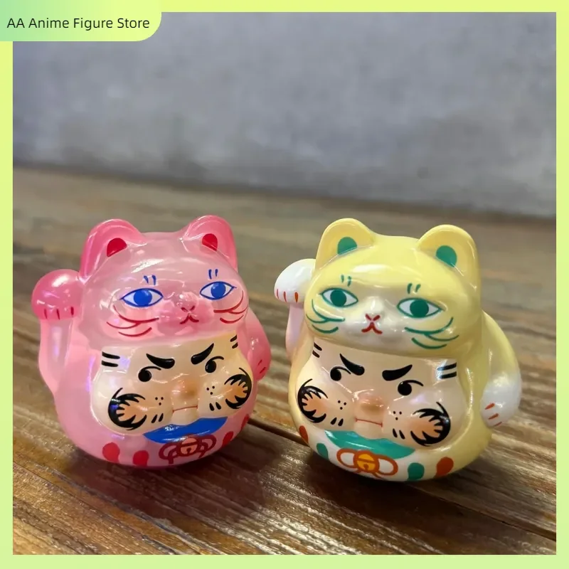 Фото Новая модная игровая слепая коробка, оригинальный Pp X Monster, сверкающий персонализированный кот Lucky Damo V5, украшение для рабочего стола, игрушка, подарок, украшение №1