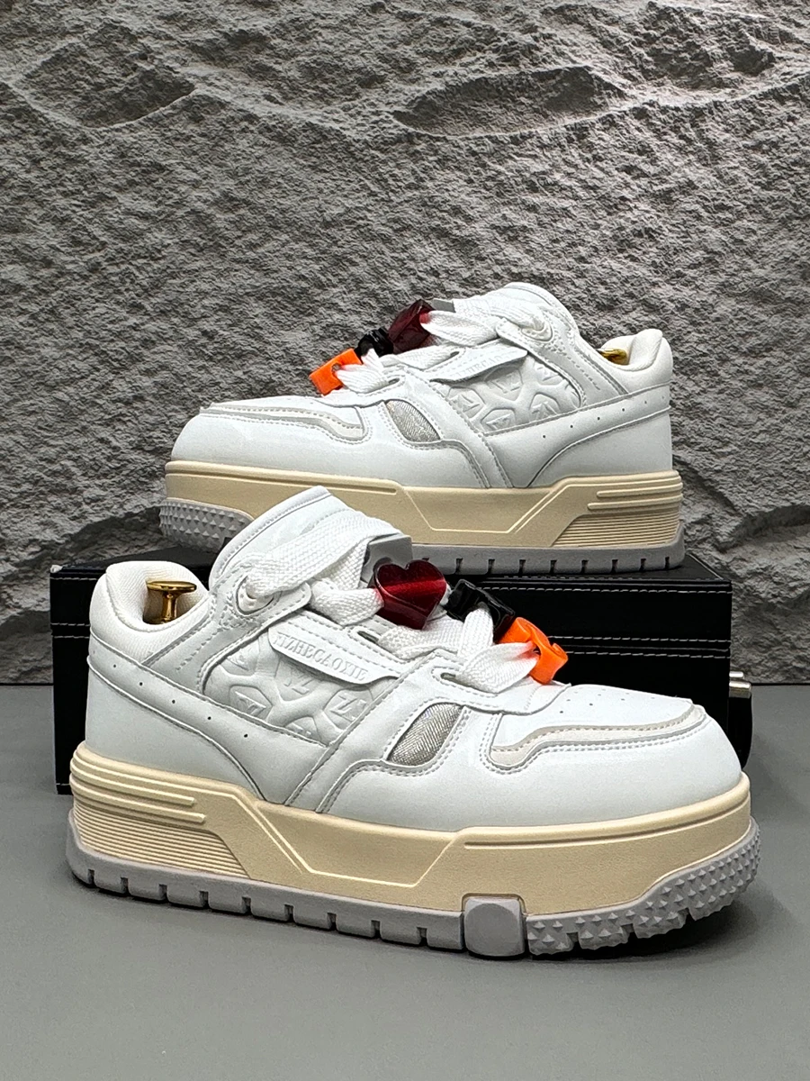 Ozhouzhan Light Luxury Small Fat Men's Shoes 2024 New Fashion Brand Thick Bottom Elevator Board Casual White