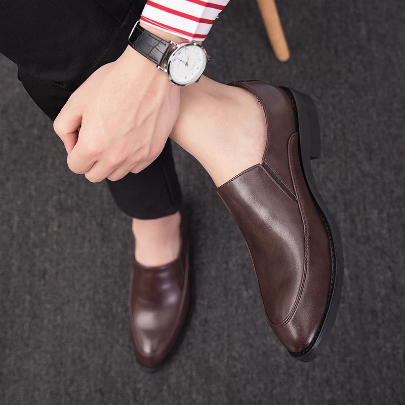 Модные мужские легкие слипоны лоферы для работы и офиса официальная кожаная