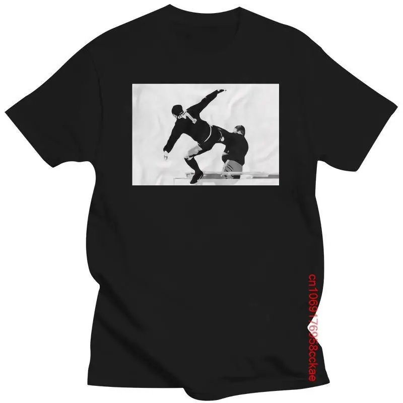 

Nueva camiseta de patada de exic Cantona