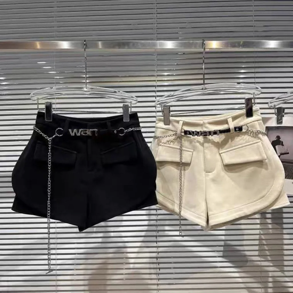 

Шерстяные шорты для девочек, новинка осень/зима 2023, однотонные штаны с эластичным поясом и цепочкой с надписью, Детские широкие шорты