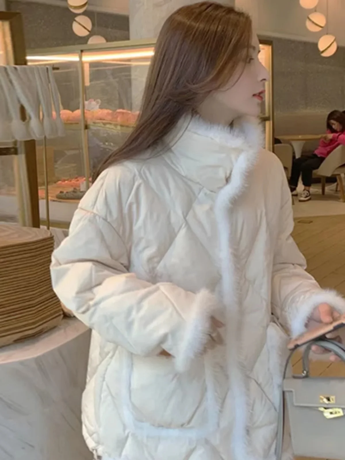 Fashion Patchwork White Frayed Cotton-Padded Coat for Women 2025 Winter New Rhombus Small Korean Sle Loose Outerwear