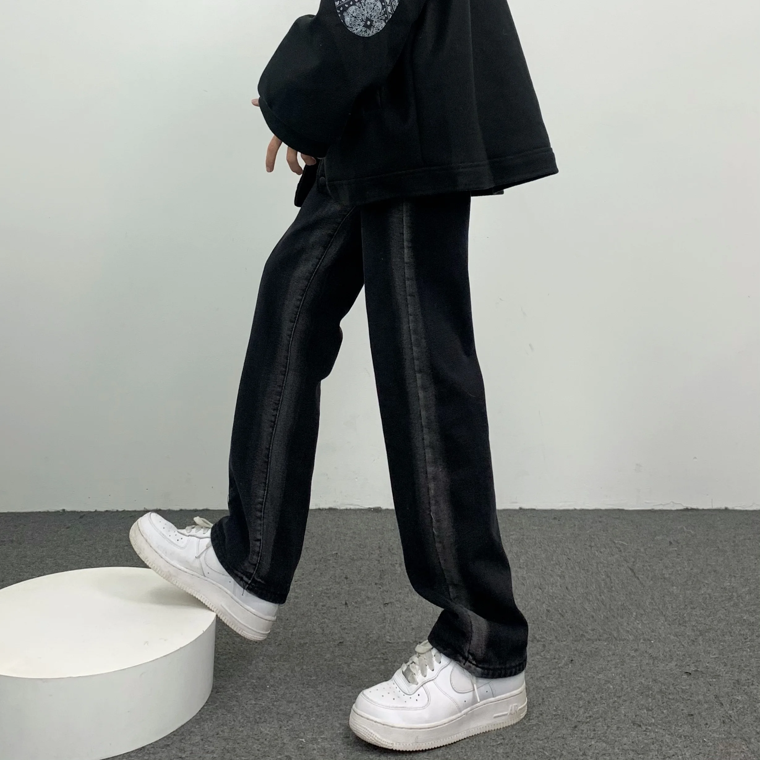 Men's Jeans Japanese Hip Hop Spray Gradient Straight Fit Y2K Pants Straight Fit Casual Hip Hop Brand Jeans Aesthetic Black Jeans