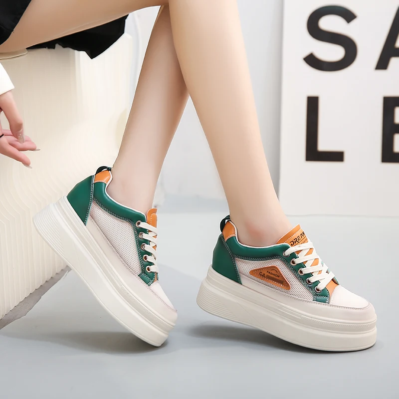 

BKQU, белые Дизайнерские кроссовки, Модные дышащие женские повседневные кроссовки с вырезами, Женская Осенняя Вулканизированная обувь