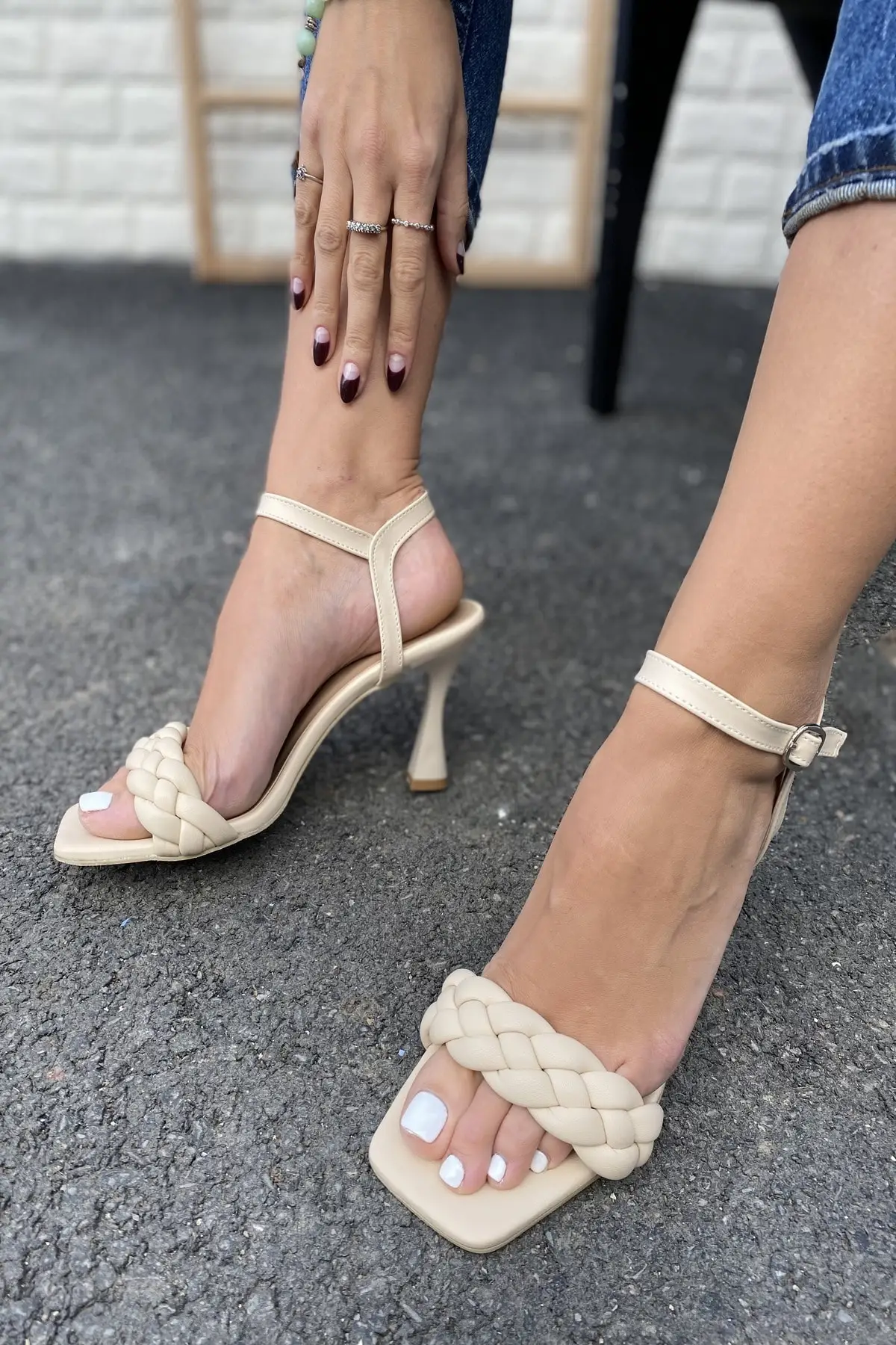

Believe Shoes BİLEKTEN TOKALI BRAIDED HEELS SHOES 21 İVCR342