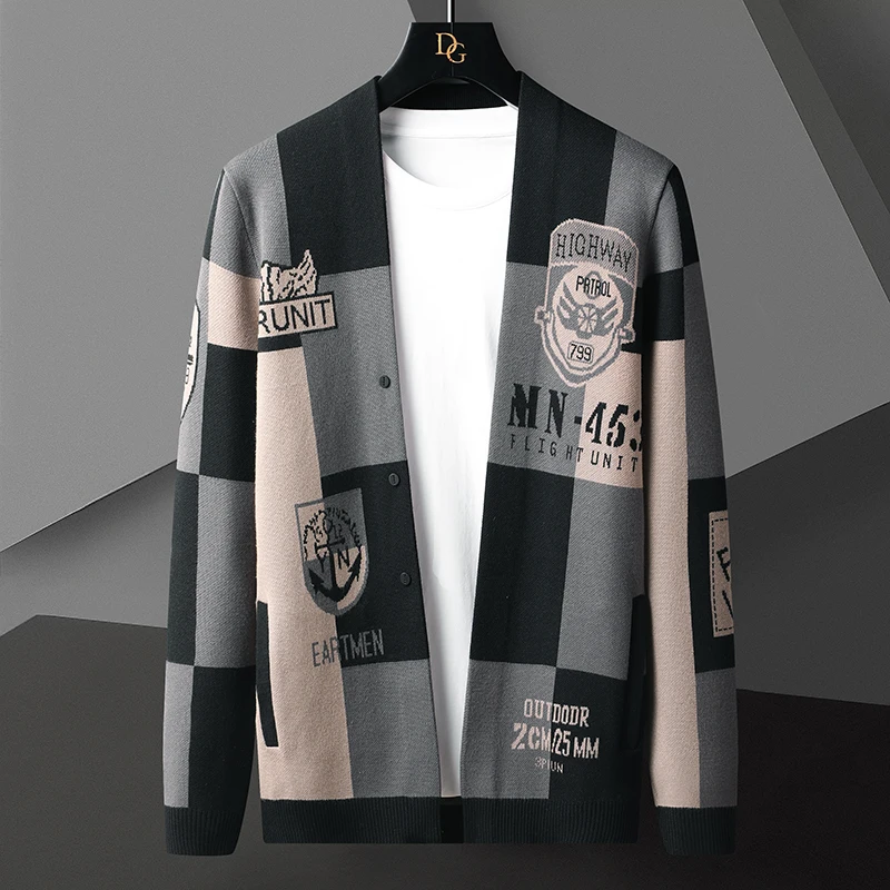 

New Fall Winter Fashion Men's Designer Sweater Cardigan High-end Brand Business Plaid Men Knitted Cardigans Leisure Luxury Coats