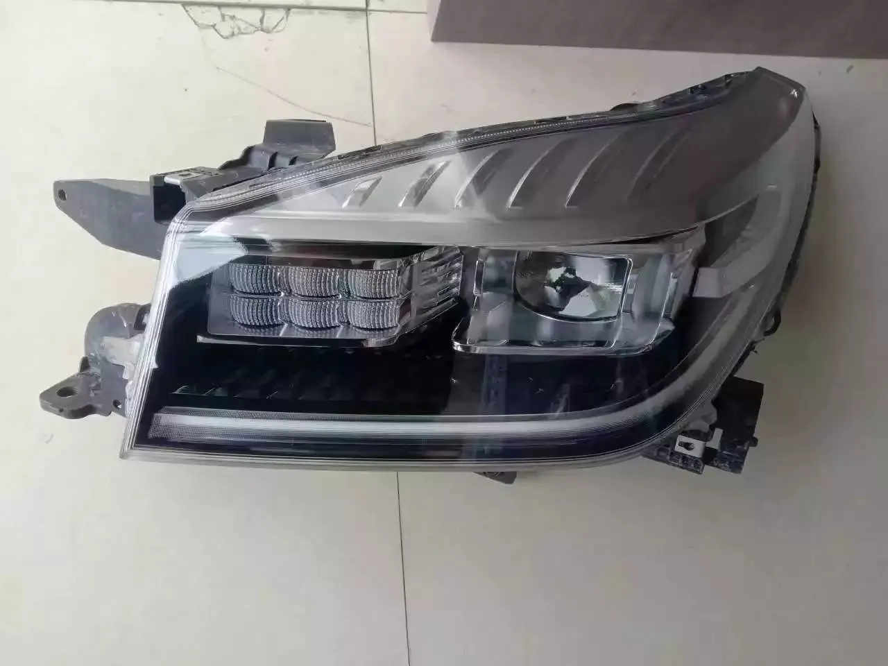 

Автомобильная лампа для дневных ходовых огней Haval H9 20-22 DRL