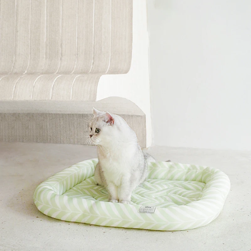 

Pet Cool Feeling Mat Cat Cooling Pad Small Dog Summer Cushion Cat Bed Ice Fiber Pad Sleeping Rest Pet Supplies