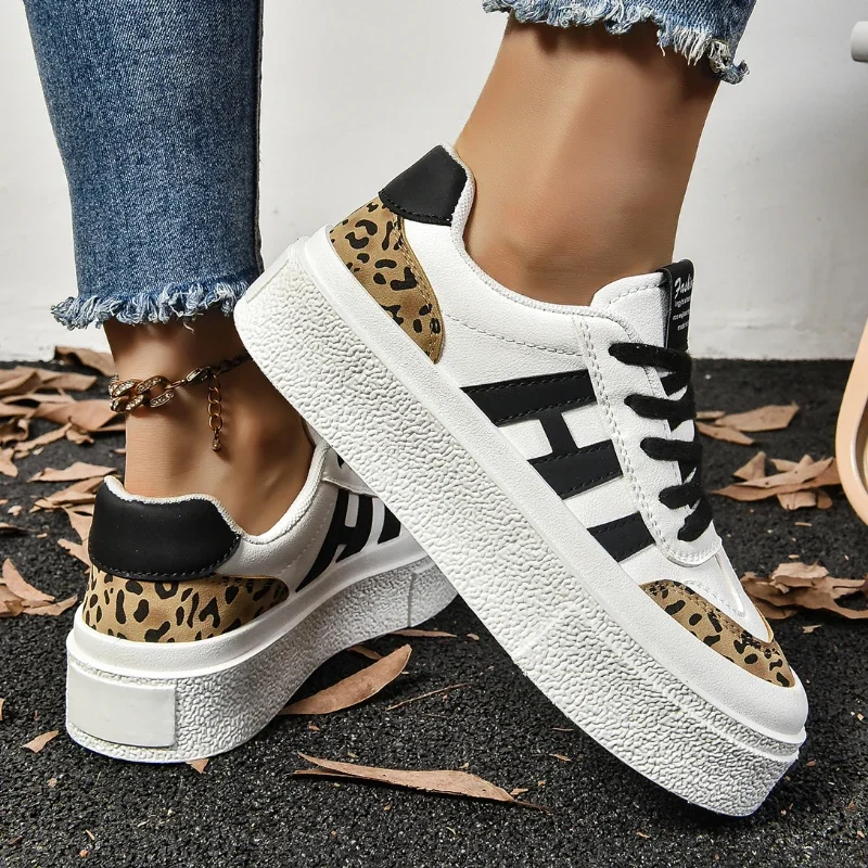 Женские парусиновые туфли классические с круглым носком на вулканизированной