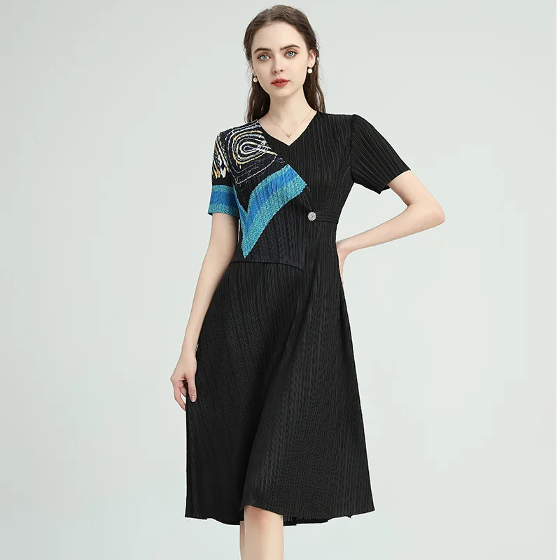 

Женское плиссированное платье миаке, свободное платье контрастных цветов с V-образным вырезом и коротким рукавом, лето 2023