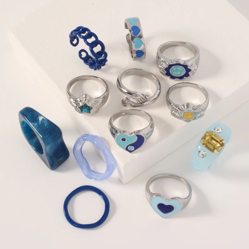 Женское акриловое кольцо с голубым сердцем универсальное милое в Корейском