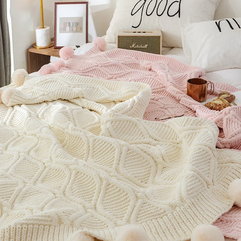 

HOT-Stylish Knitted Blanket With Pompoms For Watching TV Or Nap On The Chair Sofa And Bed 130 X 160CM